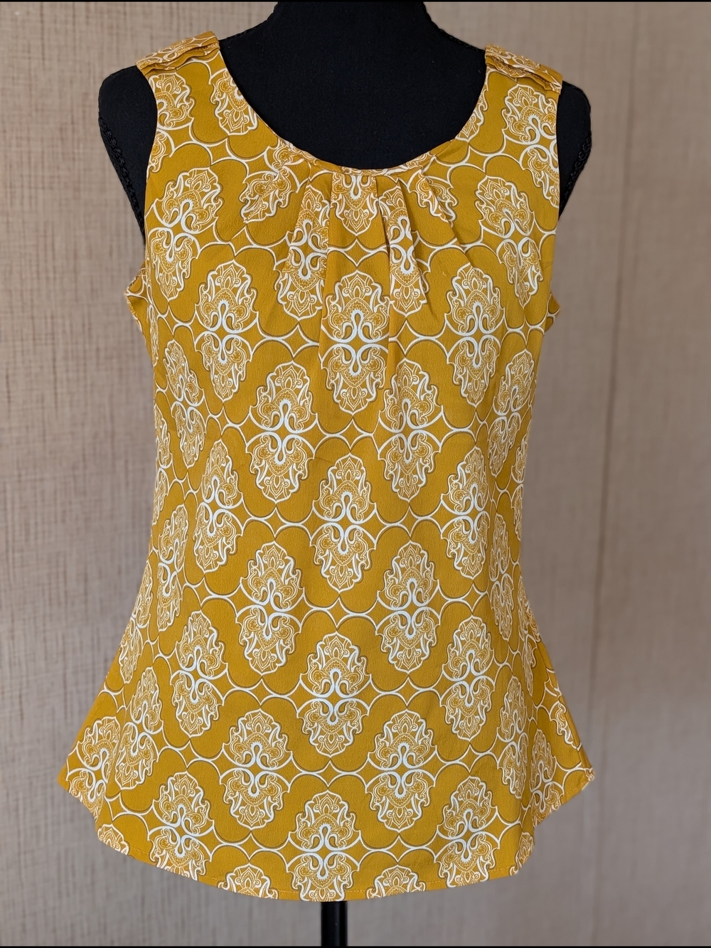 Banana Republic Mustard Yellow & White Printed Sleeveless Camisole